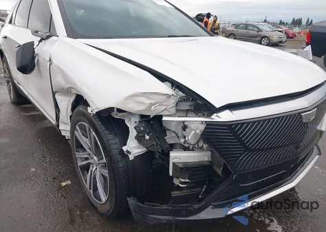 2024 Cadillac Lyriq Luxury W/1Se z USA, uszkodzony, nr VIN 1GYKPSRL2RZ120947